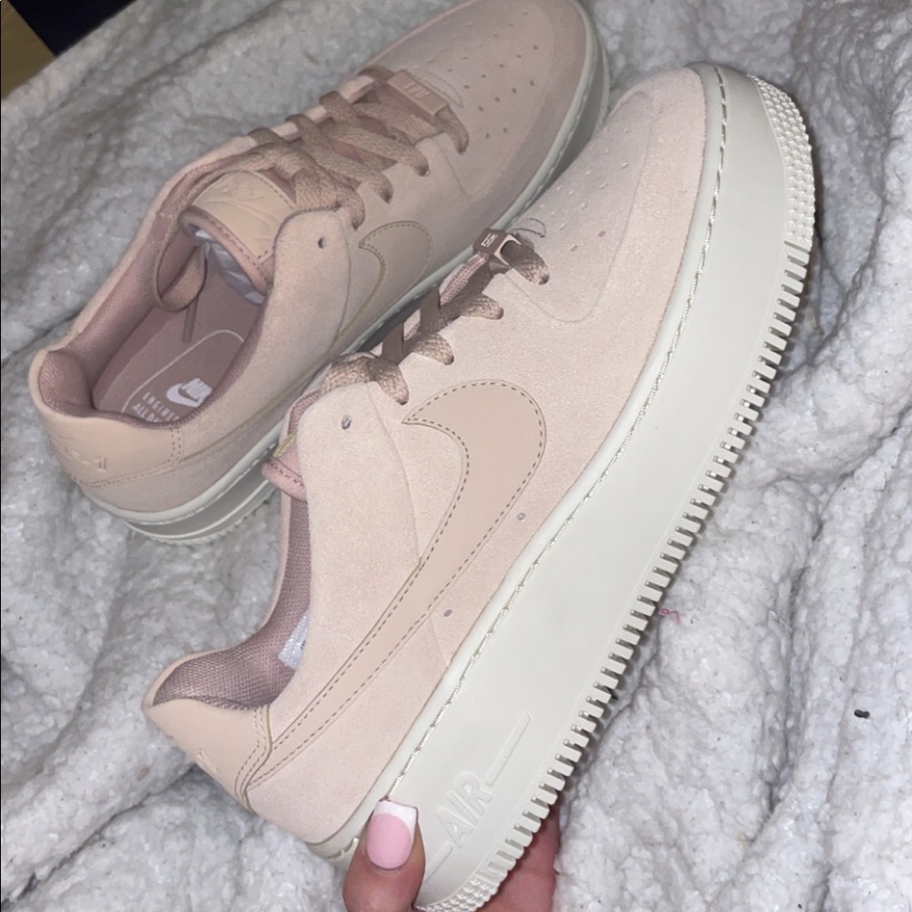 Air Force Ones Sage Low